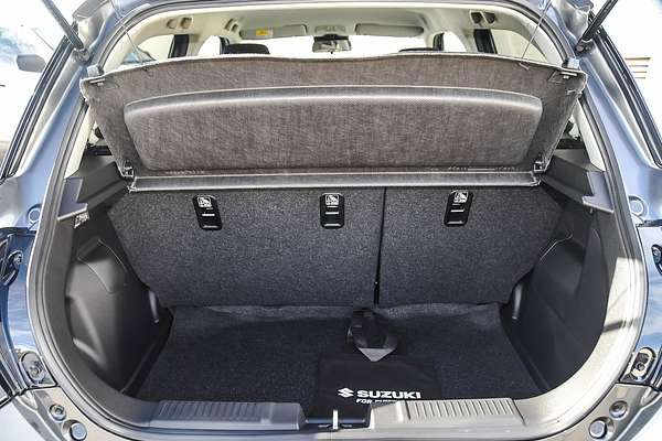 2025 Suzuki Swift Hybrid GLX UZ