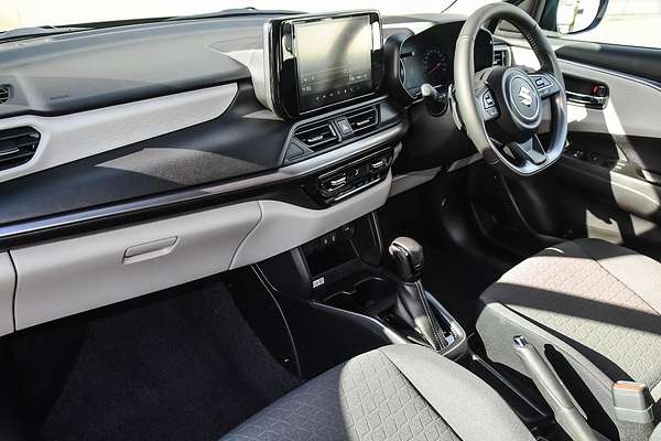 2025 Suzuki Swift Hybrid GLX UZ