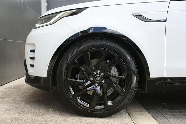 2021 Land Rover Discovery D300 R-Dynamic SE Series 5