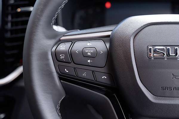2025 Isuzu MU-X LS-T