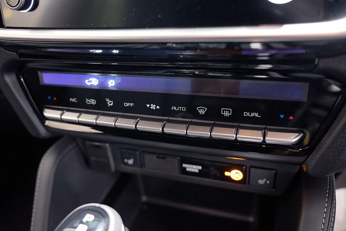2025 Isuzu MU-X LS-T