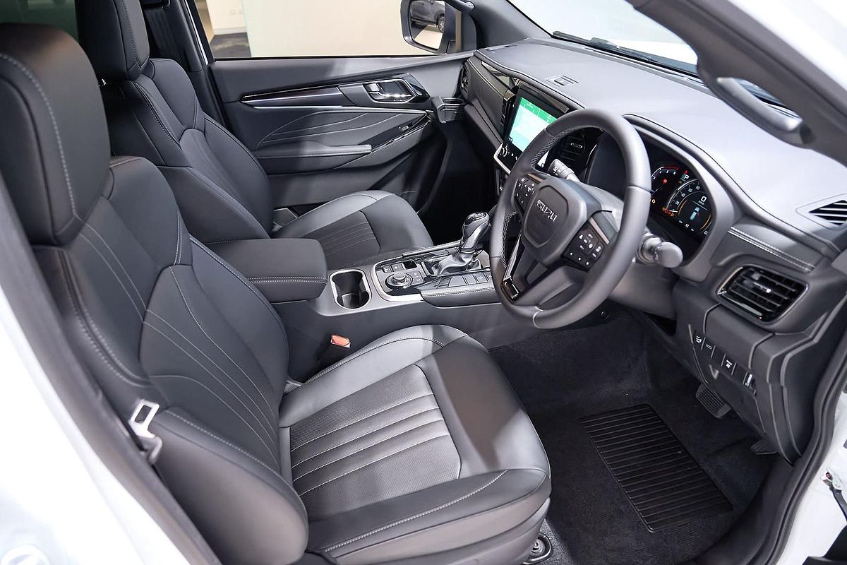 2025 Isuzu MU-X LS-T