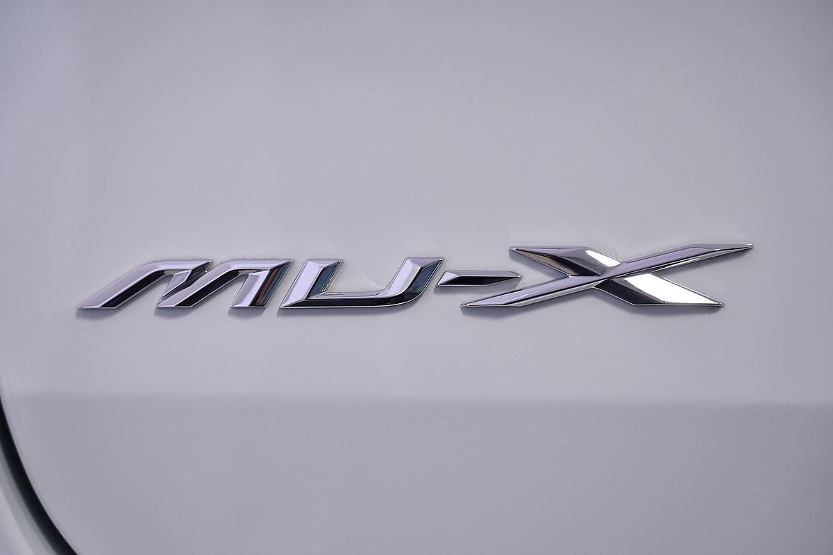 2025 Isuzu MU-X LS-T