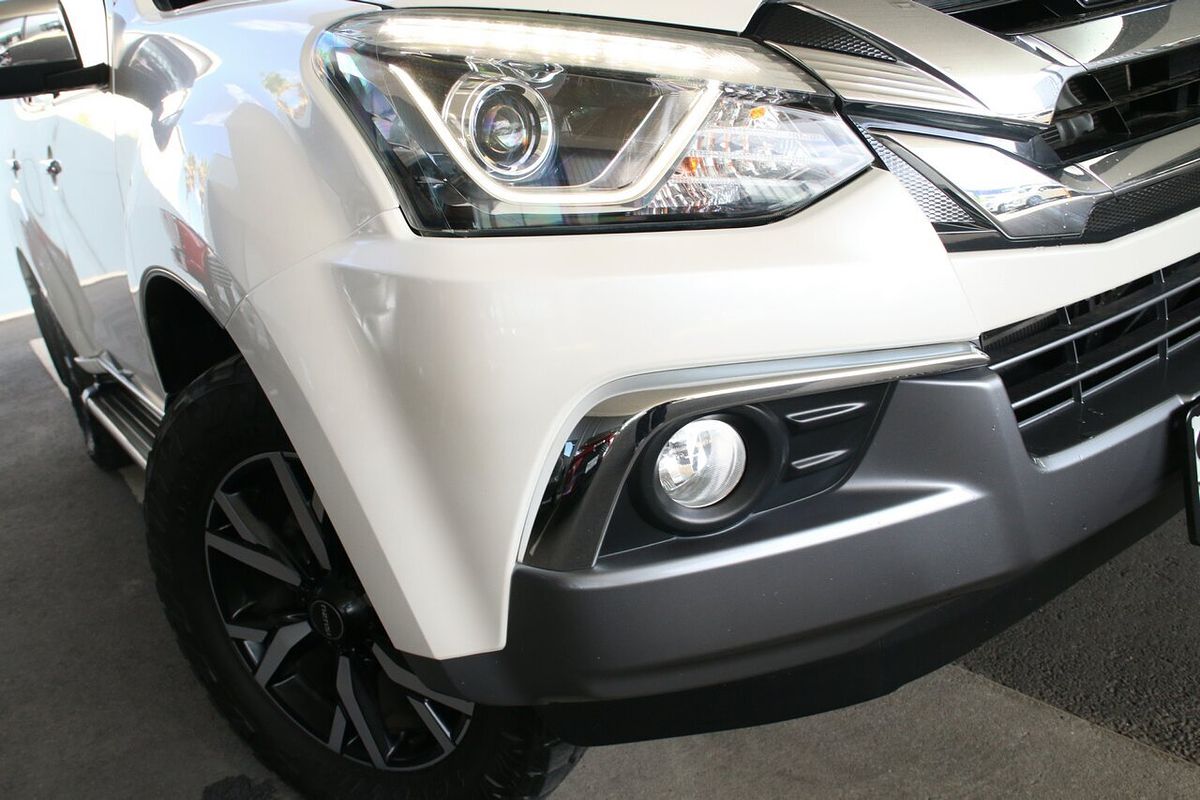 2021 Isuzu MU-X LS-T