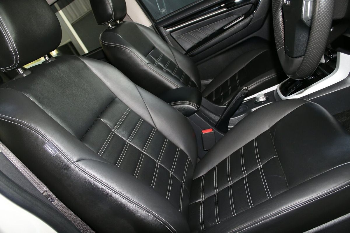 2021 Isuzu MU-X LS-T