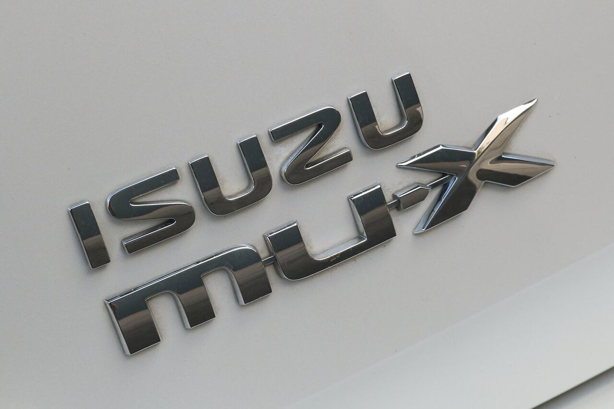 2021 Isuzu MU-X LS-T
