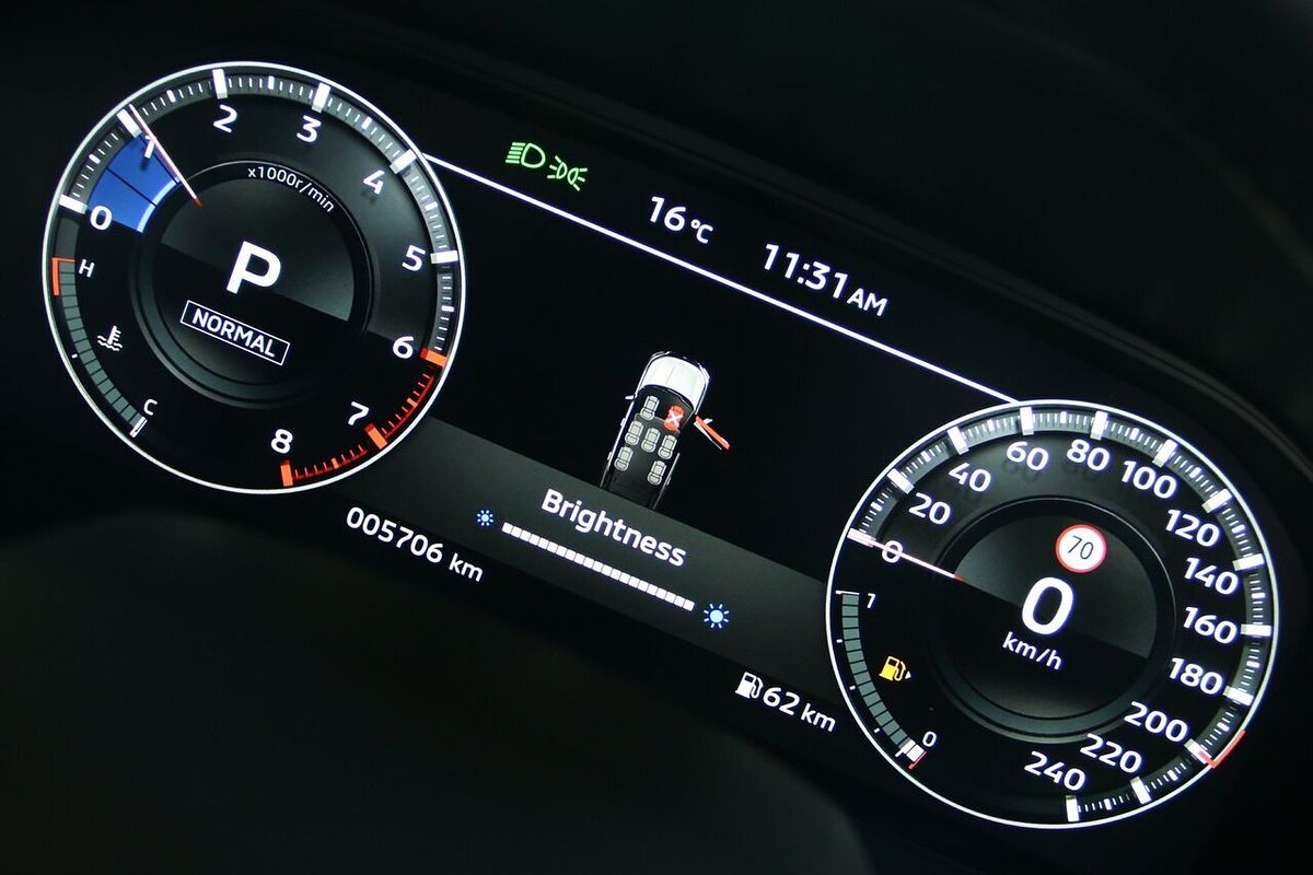 2024 Mitsubishi Outlander Exceed ZM