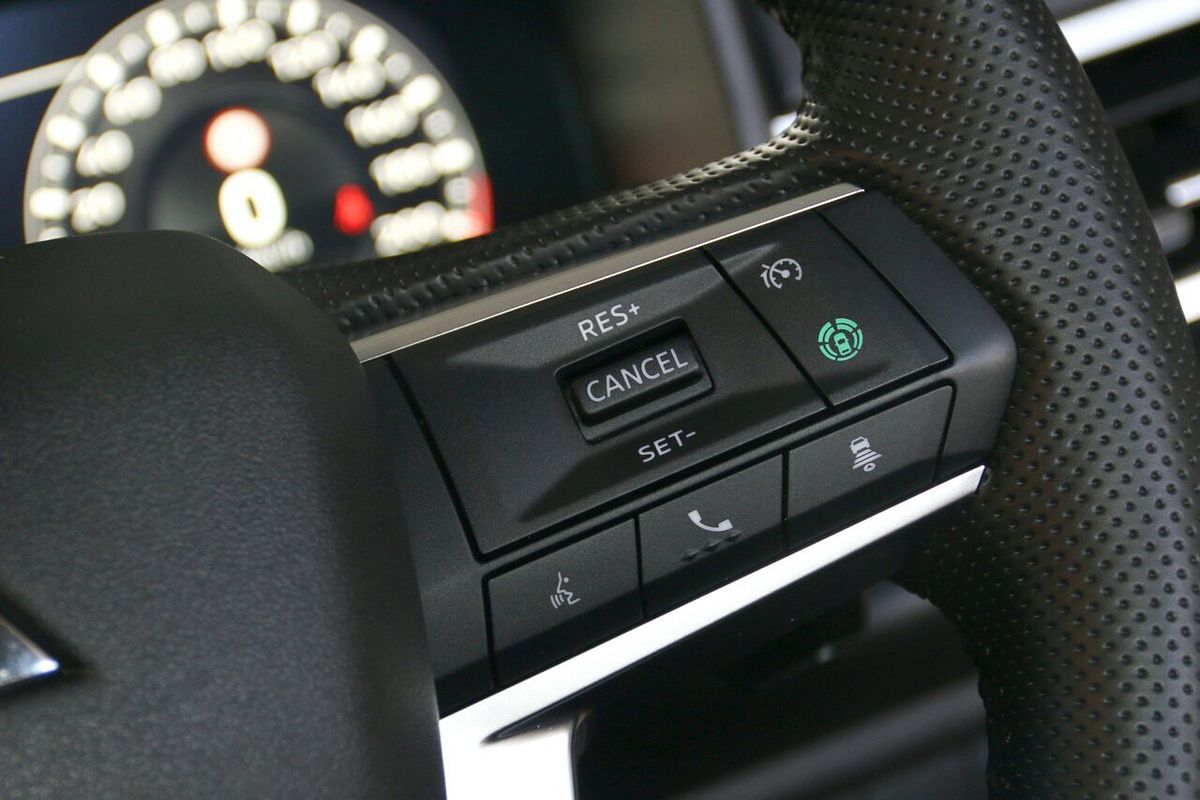 2024 Mitsubishi Outlander Exceed ZM