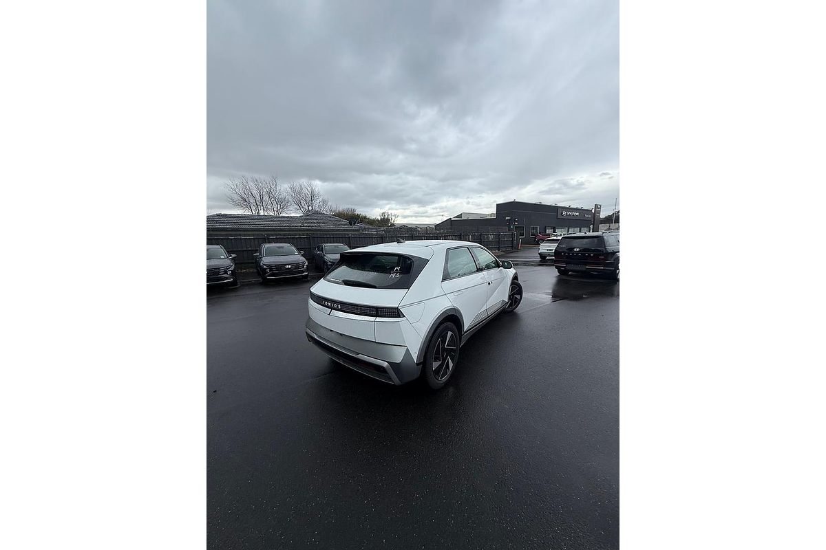 2025 Hyundai IONIQ 5 NE.V5