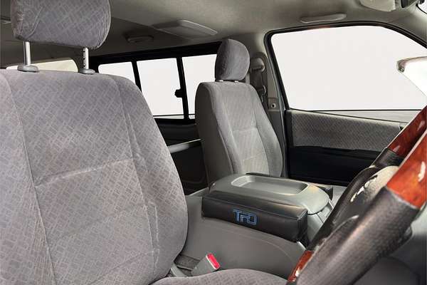 2010 Toyota Hiace Long Super GL