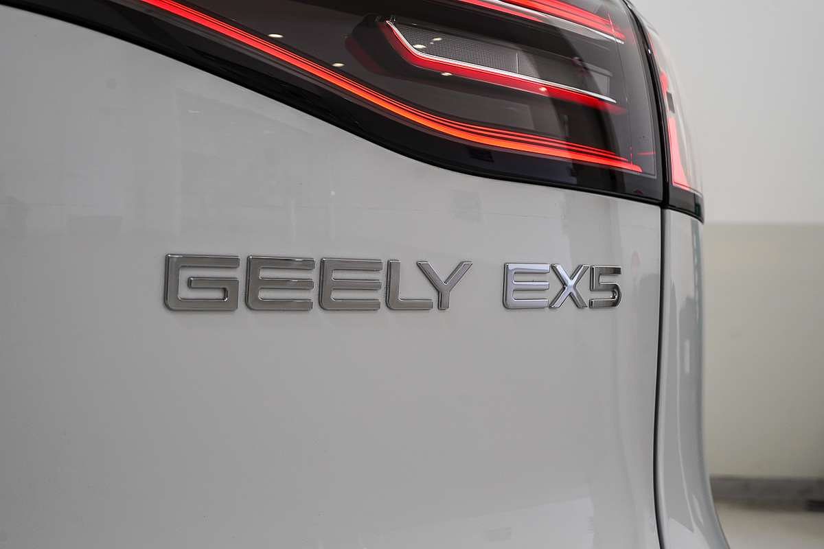 2025 Geely EX5 Inspire E245