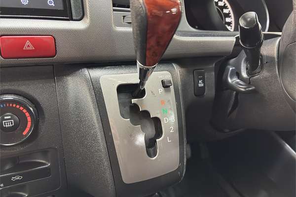 2010 Toyota Hiace Long Super GL