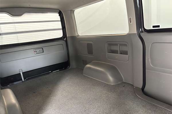 2010 Toyota Hiace Long Super GL