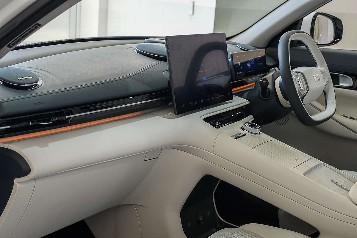 2025 Geely EX5 Inspire E245