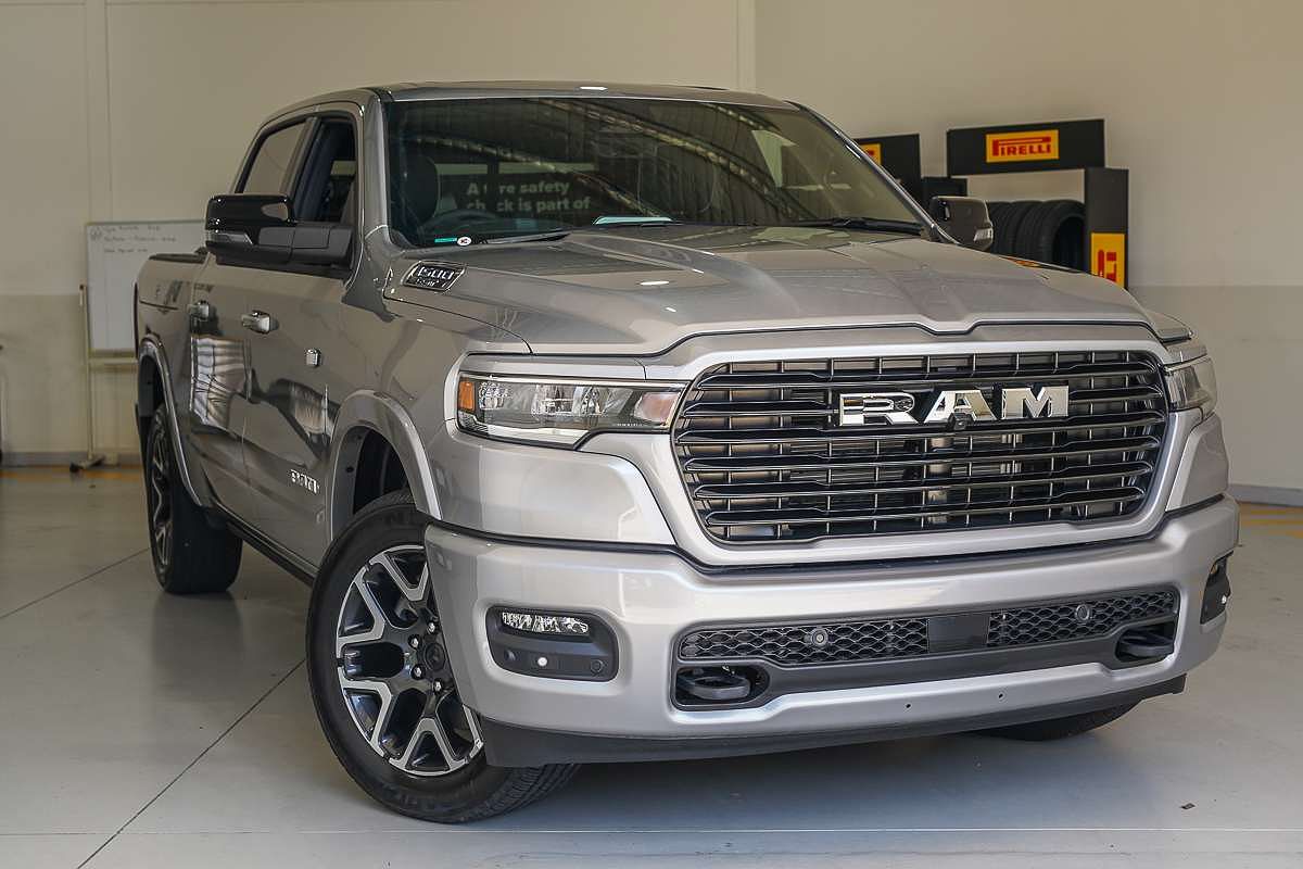 2025 RAM 1500 Laramie Sport Hurricane SO RamBox DT 4X4 SWB