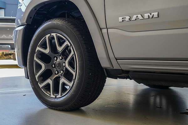 2025 RAM 1500 Laramie Sport Hurricane SO RamBox DT 4X4 SWB