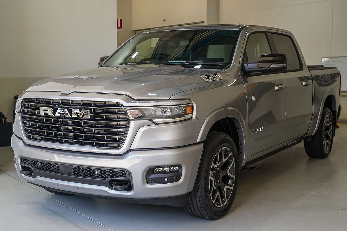 2025 RAM 1500 Laramie Sport Hurricane SO RamBox DT 4X4 SWB
