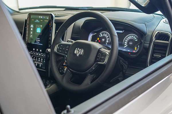 2025 RAM 1500 Laramie Sport Hurricane SO RamBox DT 4X4 SWB