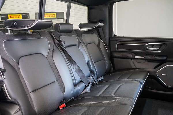 2025 RAM 1500 Laramie Sport Hurricane SO RamBox DT 4X4 SWB