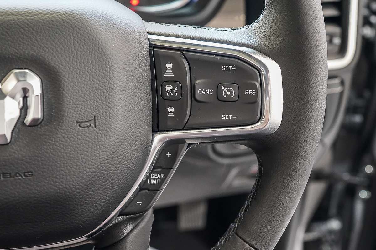 2025 RAM 1500 Laramie Sport Hurricane SO RamBox DT 4X4 SWB