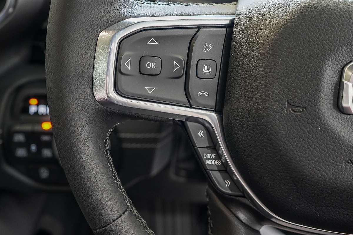 2025 RAM 1500 Laramie Sport Hurricane SO RamBox DT 4X4 SWB