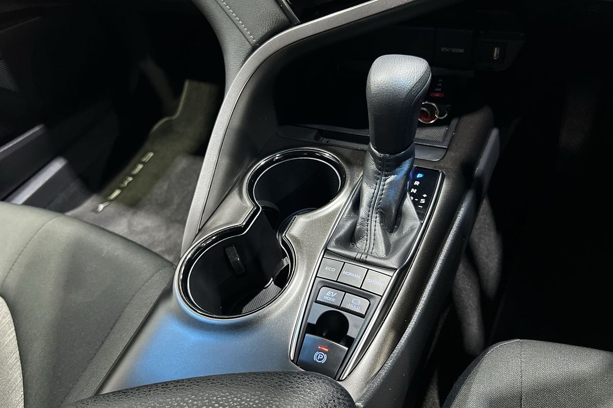 2024 Toyota Camry Ascent AXVH70R
