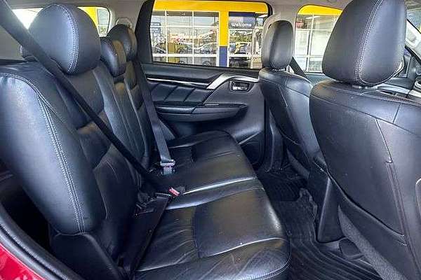 2017 Mitsubishi Pajero Sport GLS QE