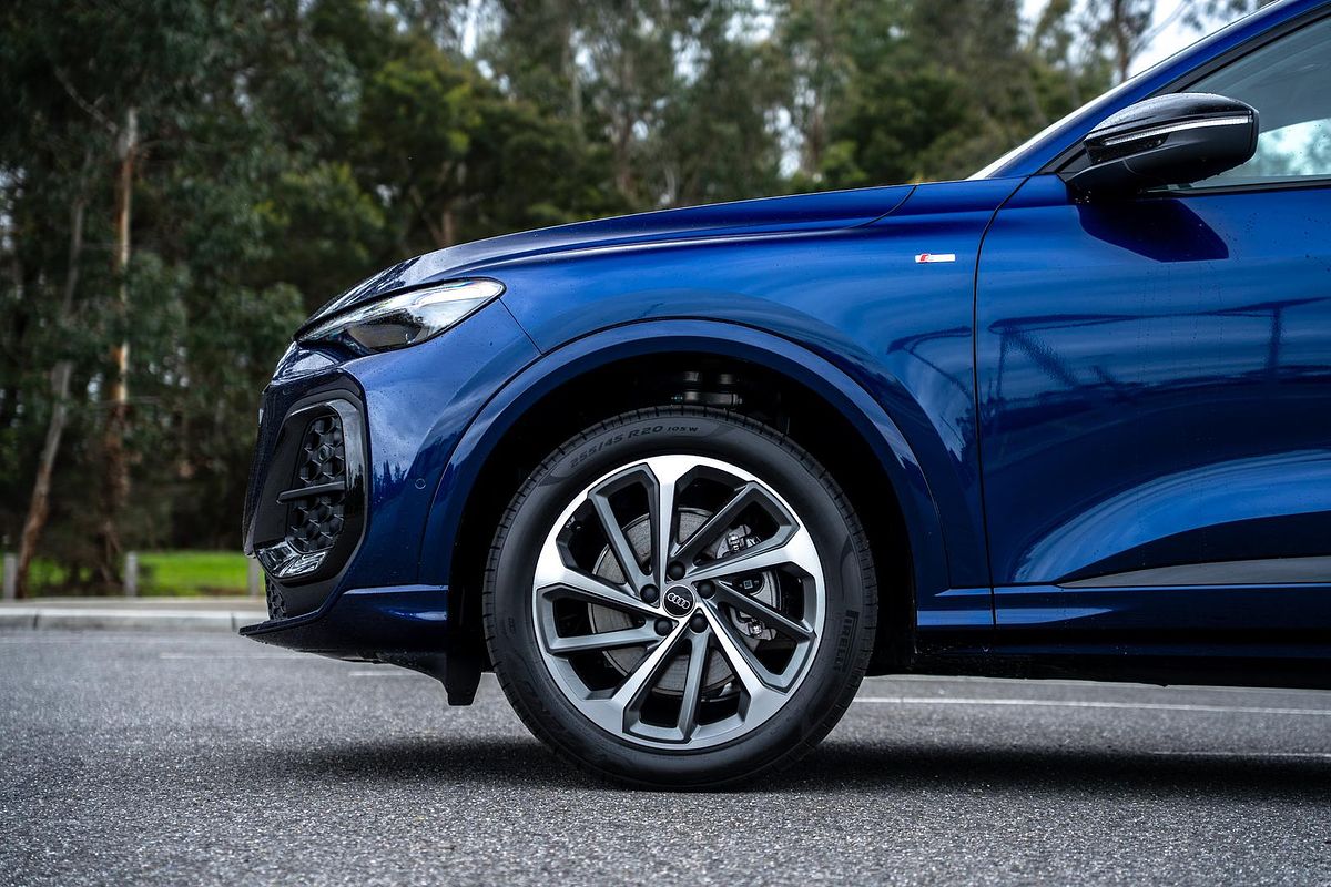 2025 Audi Q5 TFSI 150kW GU
