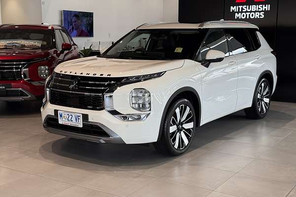 2025 Mitsubishi Outlander Exceed ZM