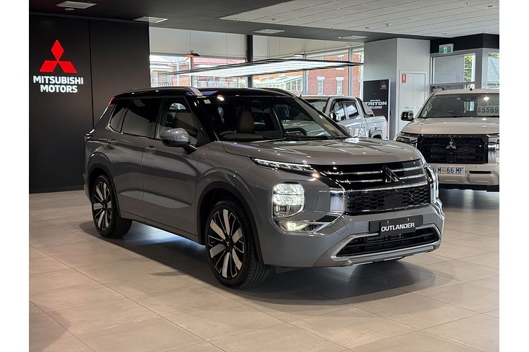2025 Mitsubishi Outlander Exceed Tourer ZM