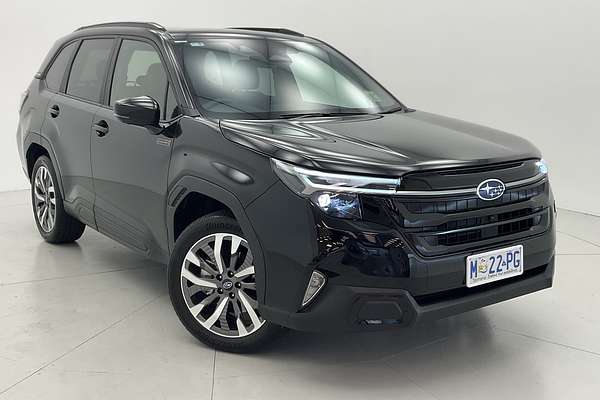 2025 Subaru Forester Hybrid Touring S6