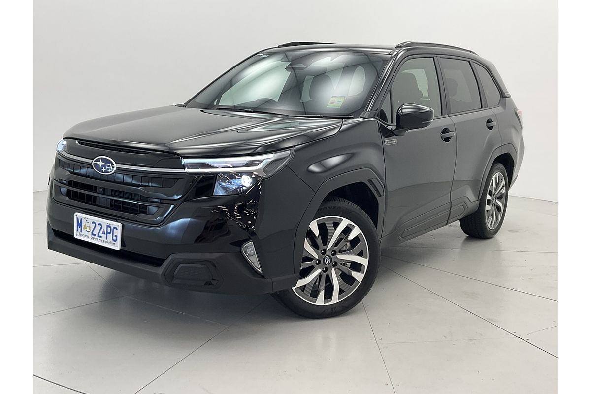 2025 Subaru Forester Hybrid Touring S6