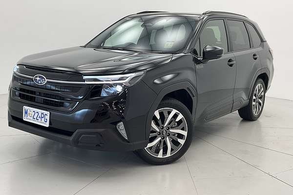 2025 Subaru Forester Hybrid Touring S6