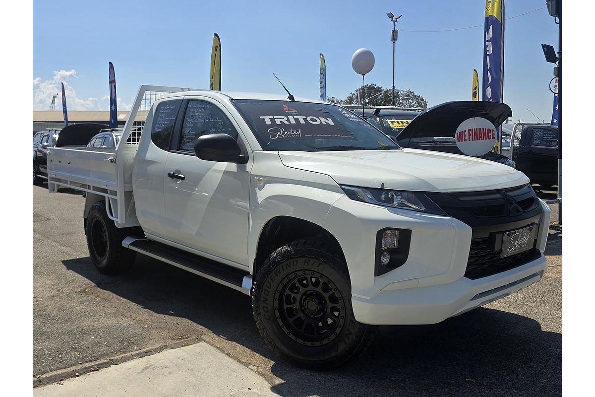 2020 Mitsubishi Triton GLX+ MR 4X4