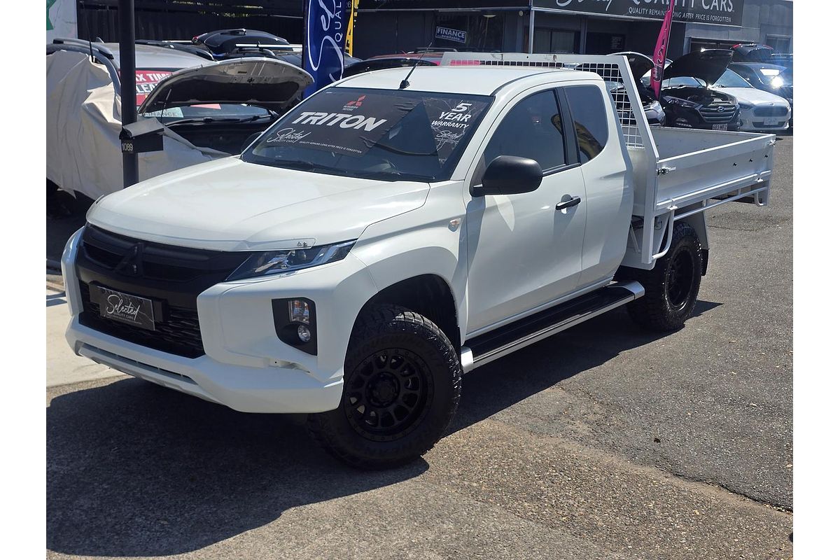 2020 Mitsubishi Triton GLX+ MR 4X4