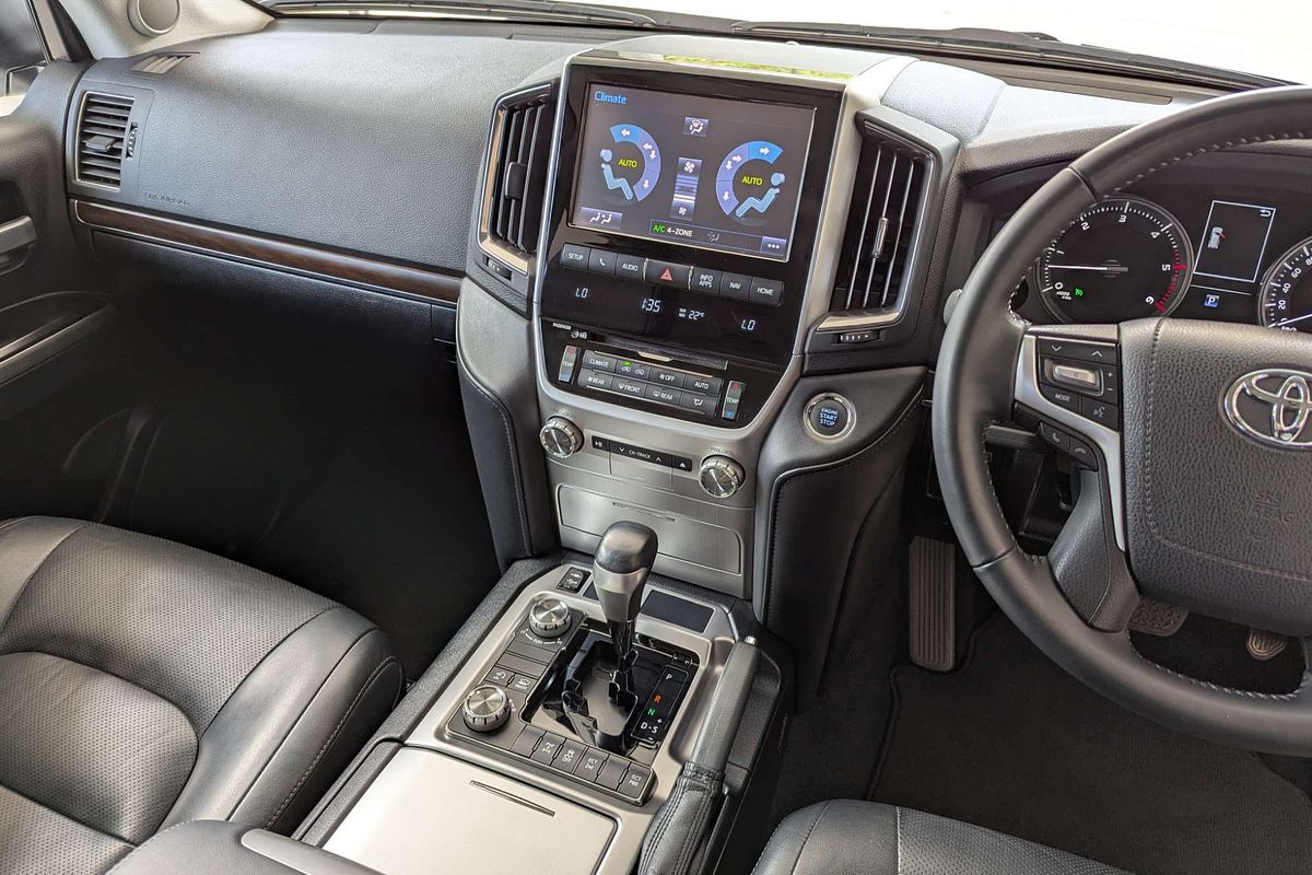 2017 Toyota Landcruiser VX VDJ200R