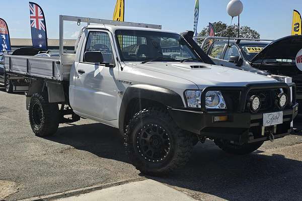 2015 Nissan Patrol DX Series 5 4X4