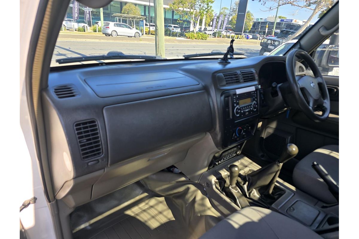 2015 Nissan Patrol DX Series 5 4X4