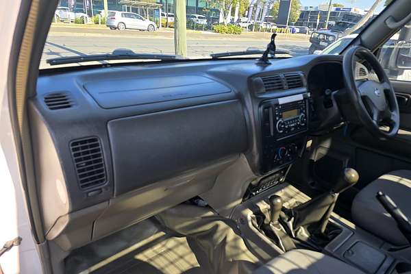 2015 Nissan Patrol DX Series 5 4X4