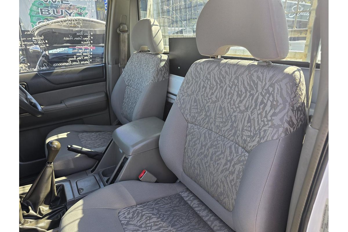2015 Nissan Patrol DX Series 5 4X4