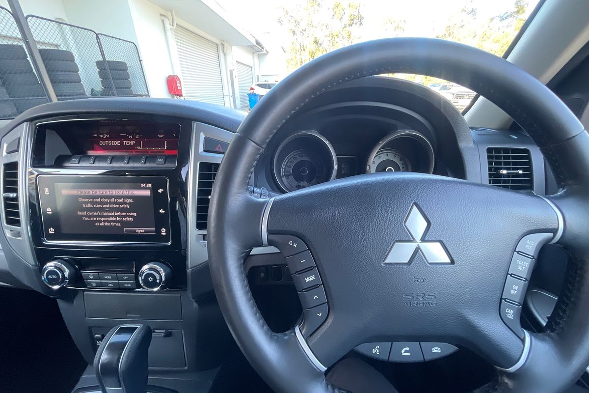 2016 Mitsubishi Pajero GLX NX