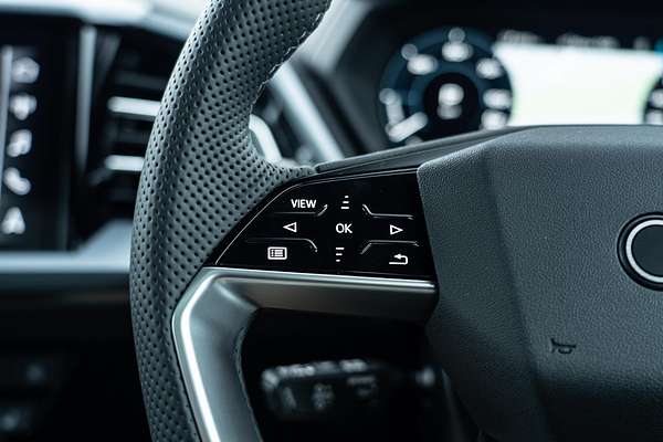 2025 Audi Q4 e-tron 55 F4