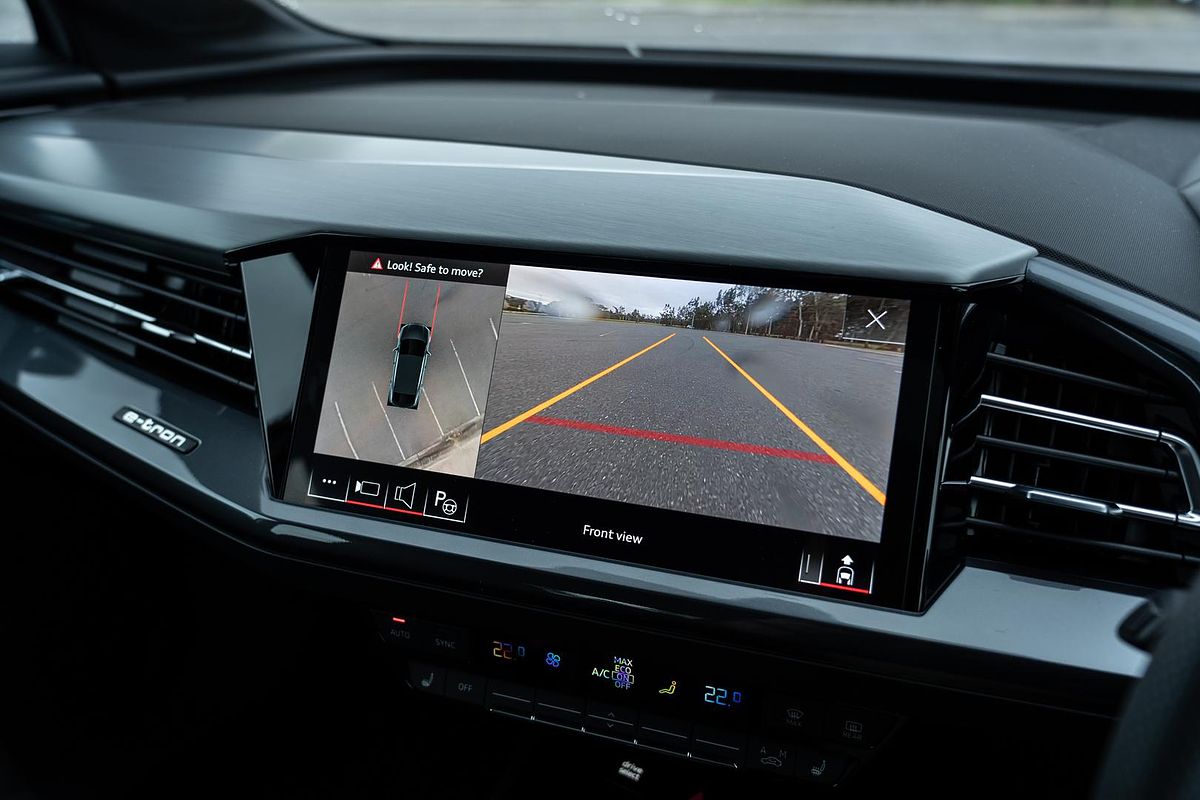 2025 Audi Q4 e-tron 55 F4