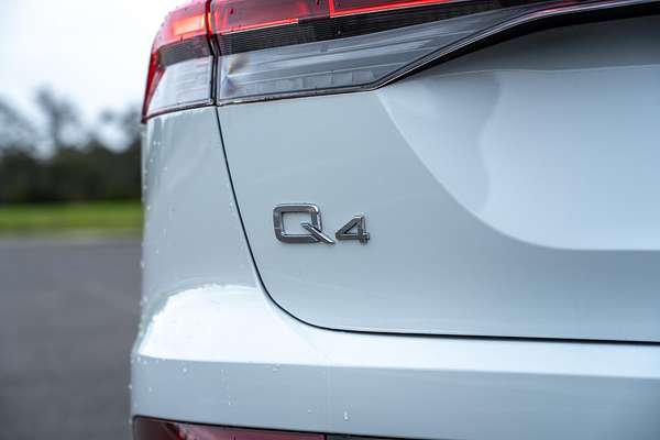 2025 Audi Q4 e-tron 55 F4
