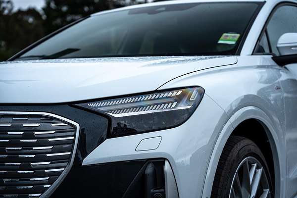 2025 Audi Q4 e-tron 55 F4