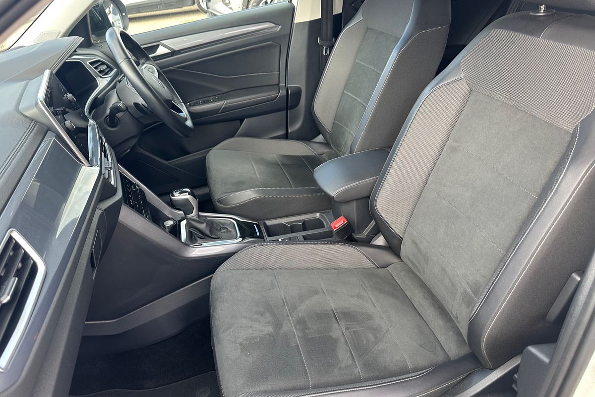 2023 Volkswagen T-Roc 110TSI Style D11
