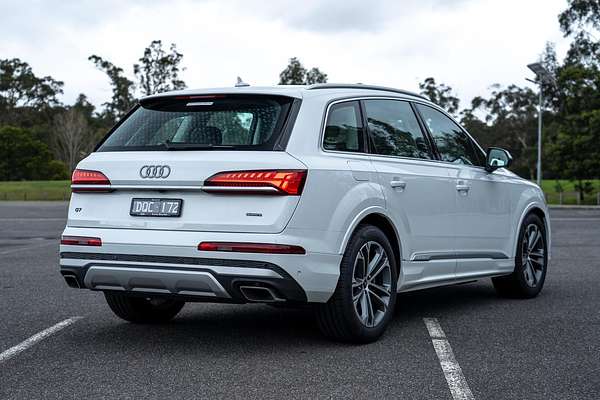 2025 Audi Q7 45 TFSI 4M