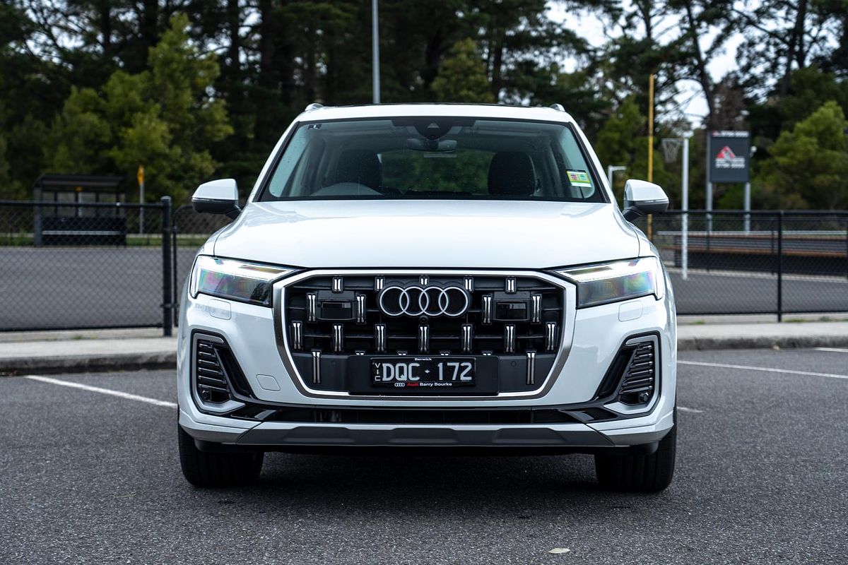 2025 Audi Q7 45 TFSI 4M
