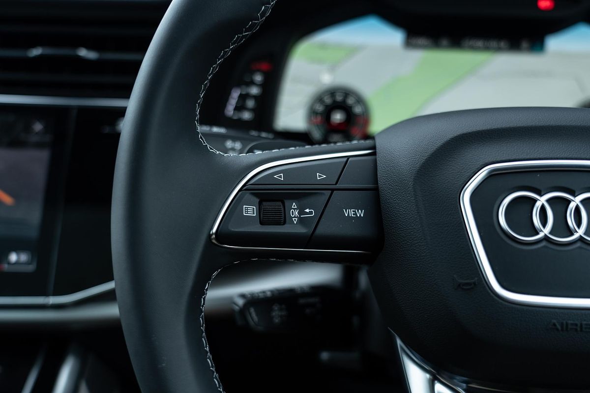 2025 Audi Q7 45 TFSI 4M