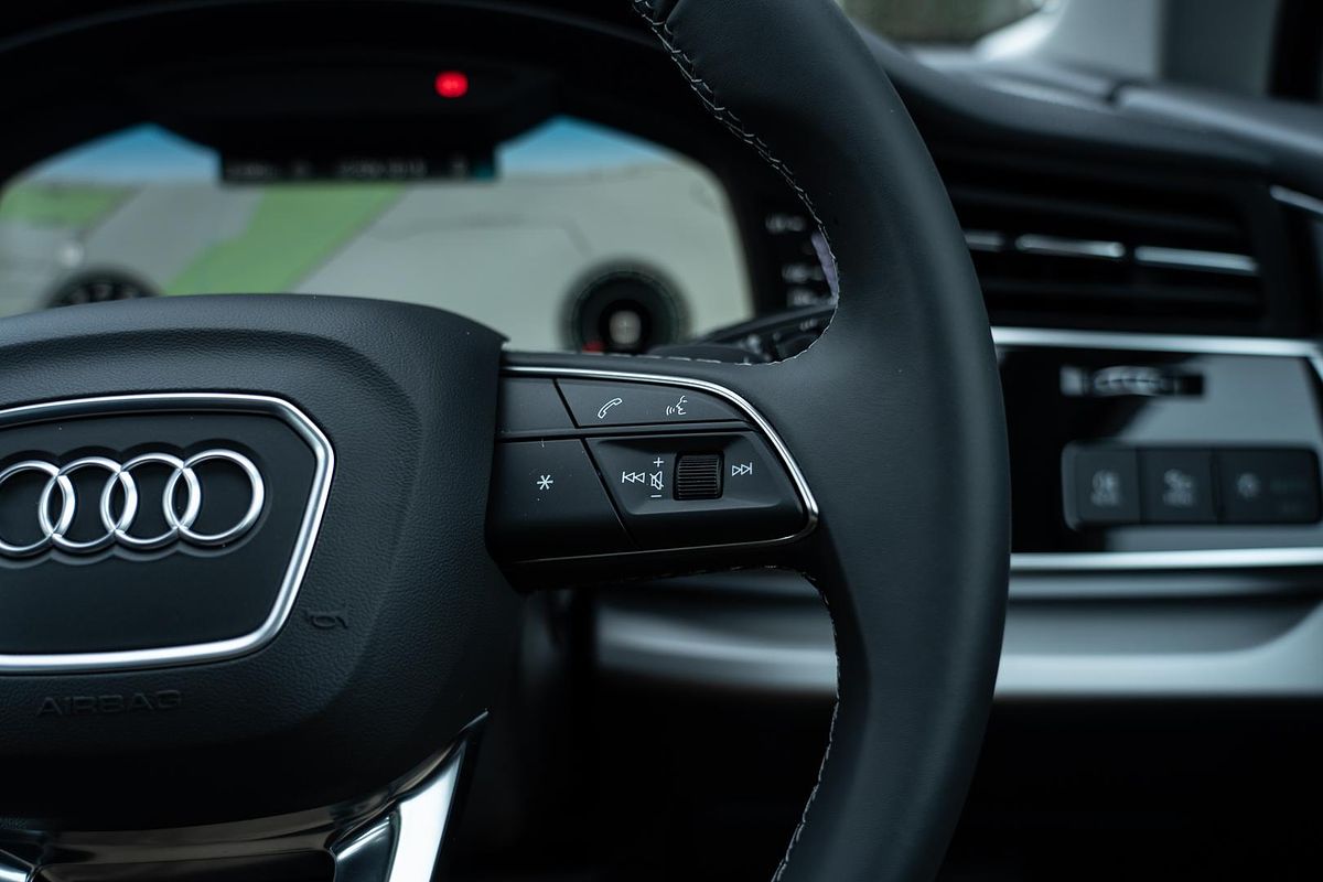 2025 Audi Q7 45 TFSI 4M